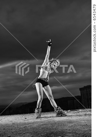 young gogo dancer girl 6543479