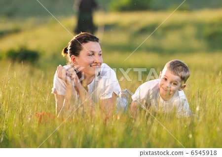 woman child outdoor woman child outdoor 6545918