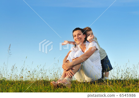 woman child outdoor woman child outdoor 6545986