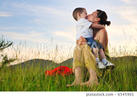 woman child outdoor woman child outdoor 6545991