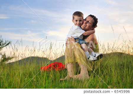woman child outdoor woman child outdoor 6545996