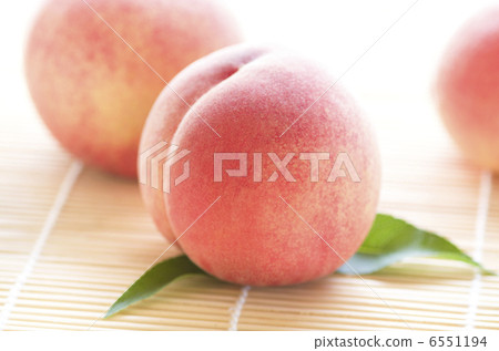 吃桃子 吃桃子 6551194