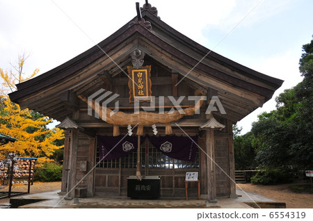 Hakuba shrine front 6554319