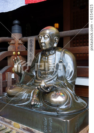 Buddhist priest Buddhist priest 6554925