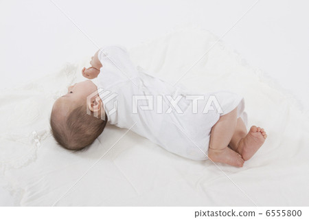 A turning baby A turning baby 6555800