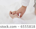Sister's hand 6555818