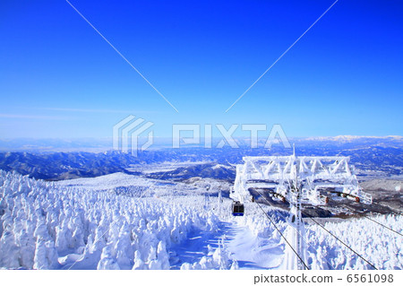 Zao's ice crystal 6561098