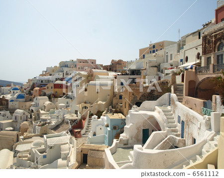 Streets of Oia 6561112
