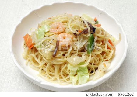 Salt fried noodles 6561202