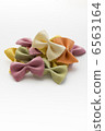 Ribbon pasta 6563164