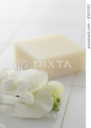 Image of soap, bath 6563381