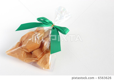 White Day gift 6563626