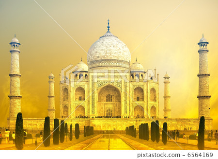 Taj Mahal Sunset, India 6564169