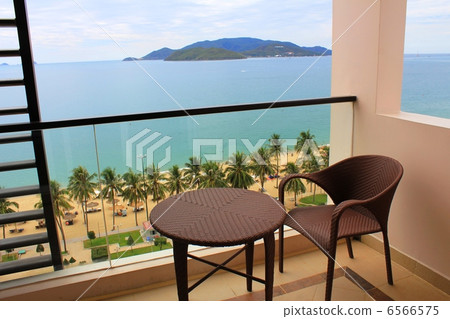 Facing the beach from the hotel 6566575