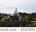 The fountain of the Palace of Versailles 6567992