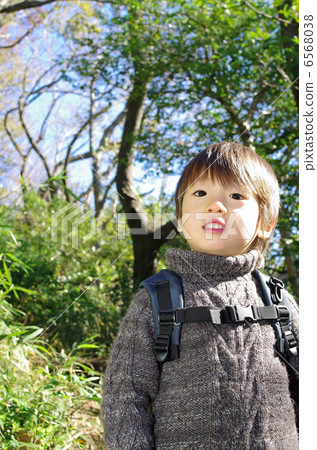 Children's Hiking Children's Hiking 6568038