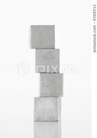 Cube _ 1220 6568552