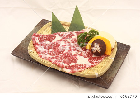 Upper Calvi (beef cattle) 6568770