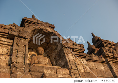 Borobudur temple at sunrise, Java, Indonesia 6570070