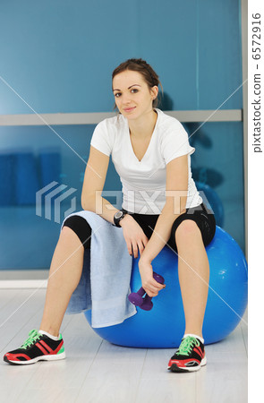 young woman fitness workout young woman fitness workout 6572916