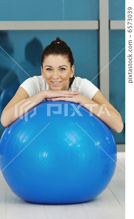young woman fitness workout young woman fitness workout 6573039