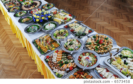 buffet food 6573458