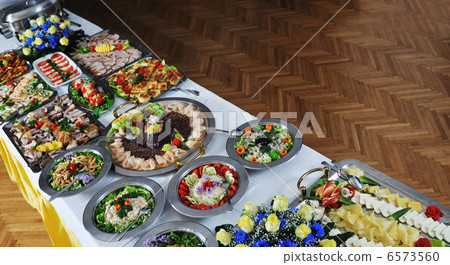 buffet food 6573560
