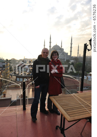 happy couple portrait 6576236