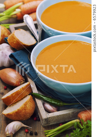 Traditional Carrot soup Traditional Carrot soup 6579923