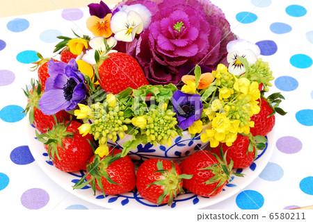 春天餐桌 春天餐桌 6580211