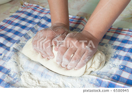 female hands 6580945