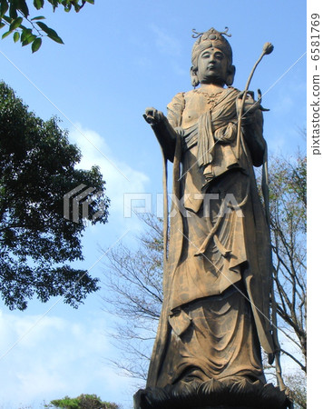 St. Kansei Bodhisattva (at Kanzanji Promenade) 6581769