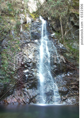 金澤瀑布 6581906