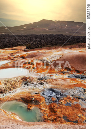 Thermal zone in Iceland 6582296
