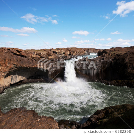 Waterfall in Iceland 6582298