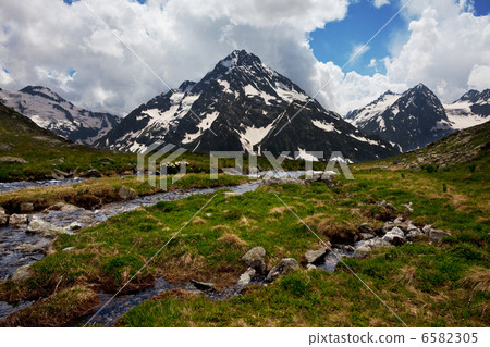 Mountains Mountains 6582305