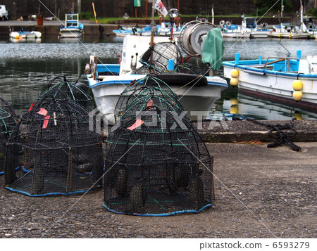 Fishing boat and car network 6593279