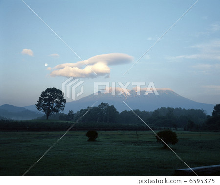 大山山晨光 大山山晨光 6595375