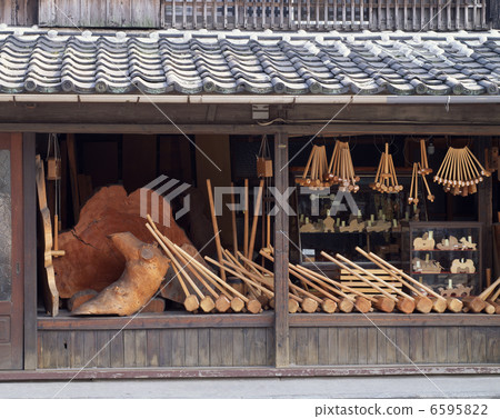 Tree hammer store front Tree hammer store front 6595822