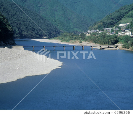 Iwama's Settlement Bridge Iwama's Settlement Bridge 6596266