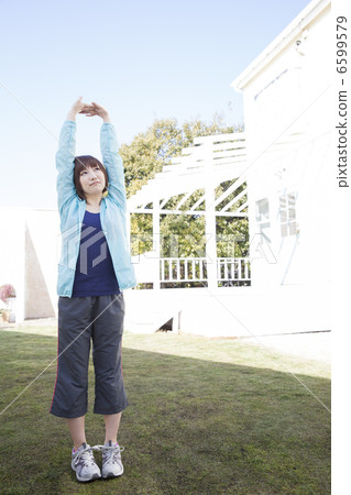 Women of sportswear Women of sportswear 6599579