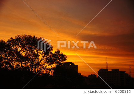 February sky · Morning glow 14 Ho Chi Minh 6600515