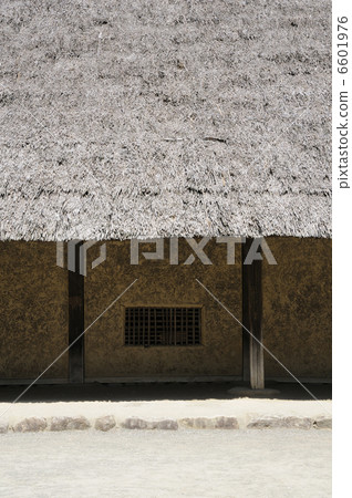 茅草屋頂 6601976