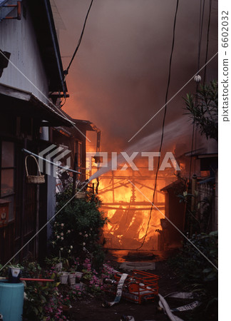 一場大火 一場大火 6602032