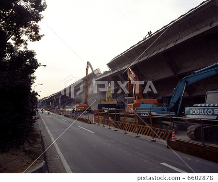 恢復工作阪神淡路地震災害 6602878