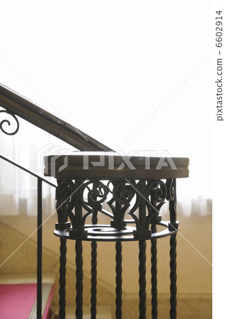 Design of the stairway handrail 6602914