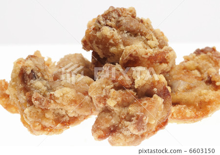 在白色後面的炸雞 在白色後面的炸雞 6603150