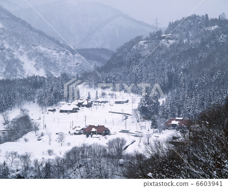 冬天的村莊 6603941