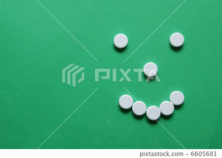 smiley pills smiley pills 6605681