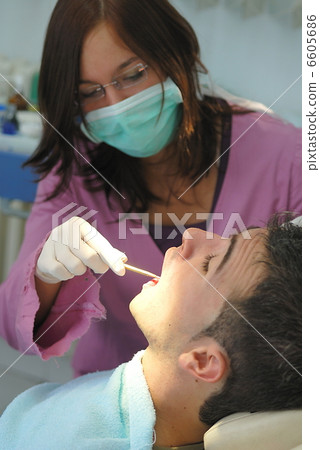at dentist 6605686